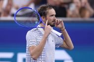 Daniil Medvedev gestures during US Open 1R match | Image Source: Getty